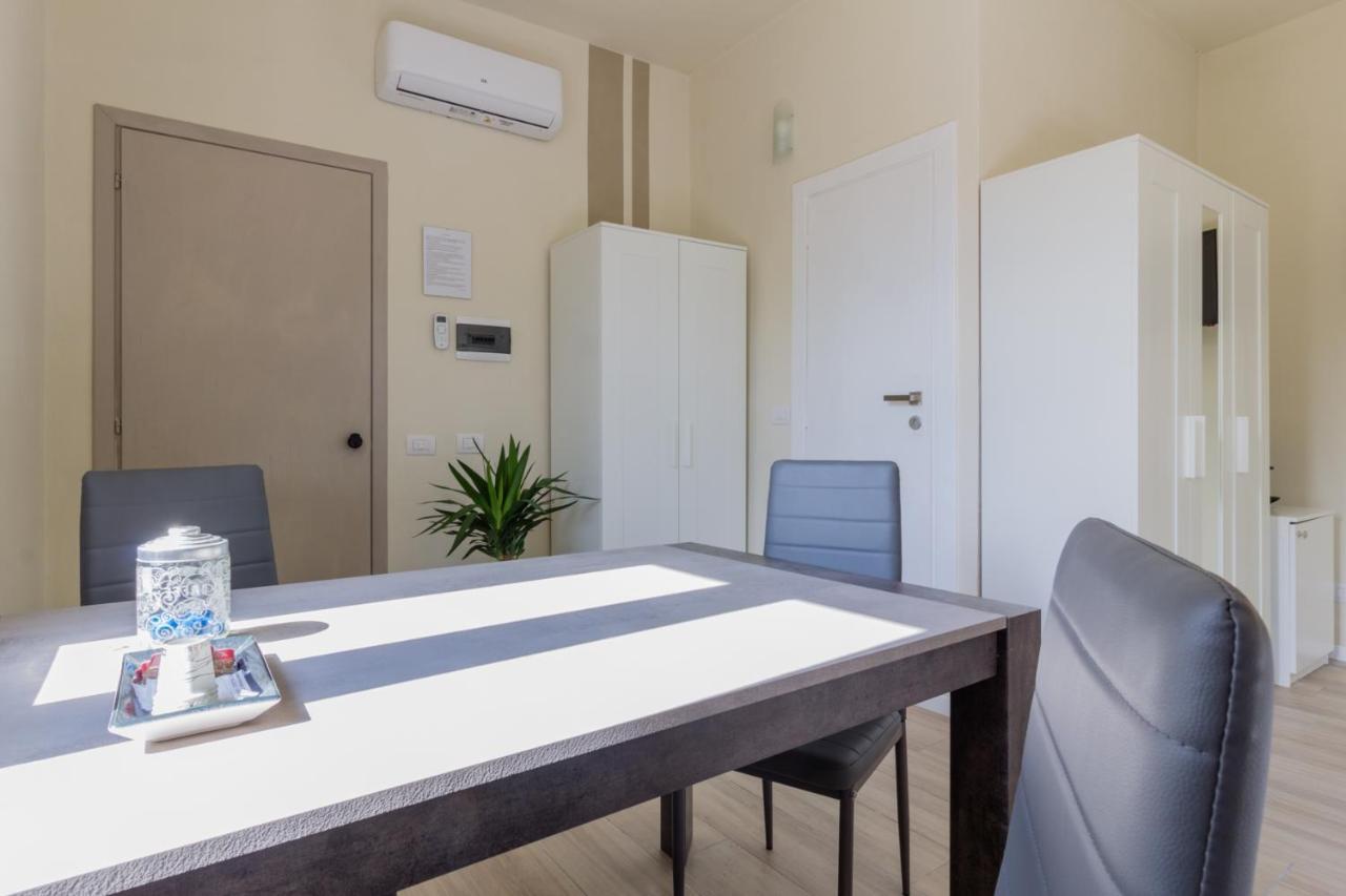 Center Rooms Piacenza Dış mekan fotoğraf